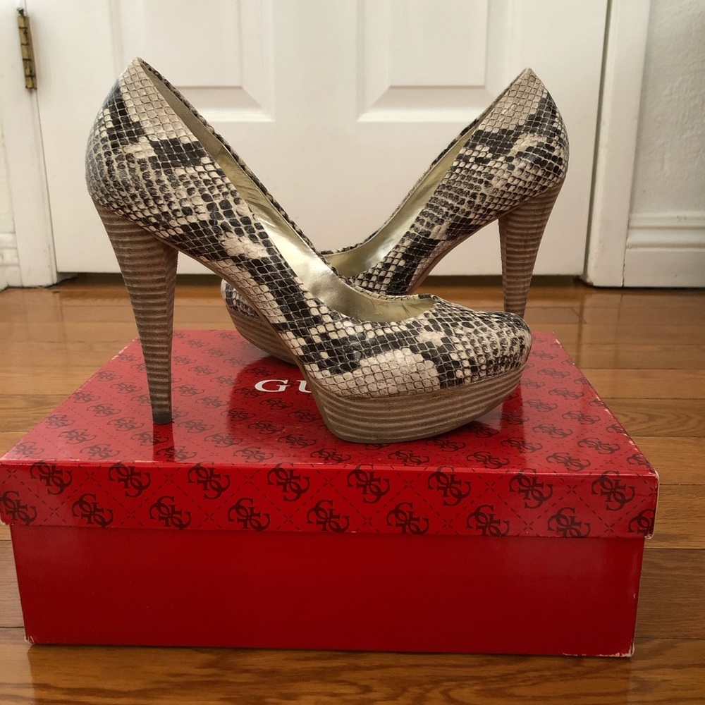 Guess Gwadrienale leather shoes size 7.5M - Picture 3 of 9